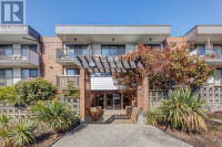 236 2033 TRIUMPH STREET Vancouver, British Columbia