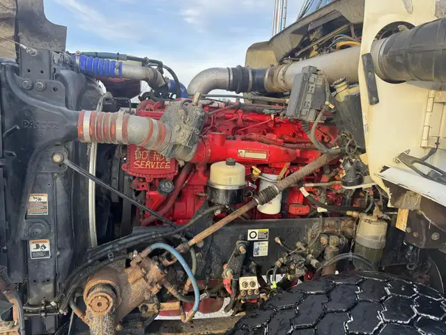 2012 KENWORTH T800 in Heavy Trucks in Saskatoon - Image 10