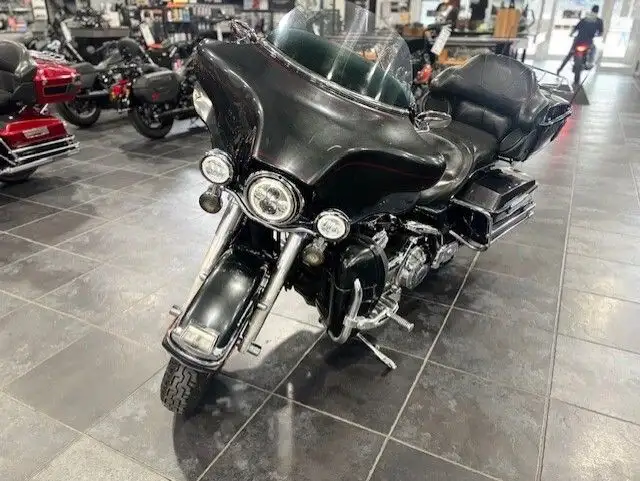 2008 Harley-Davidson Electra Glide Ultra Classic in Street, Cruisers & Choppers in Sudbury - Image 2