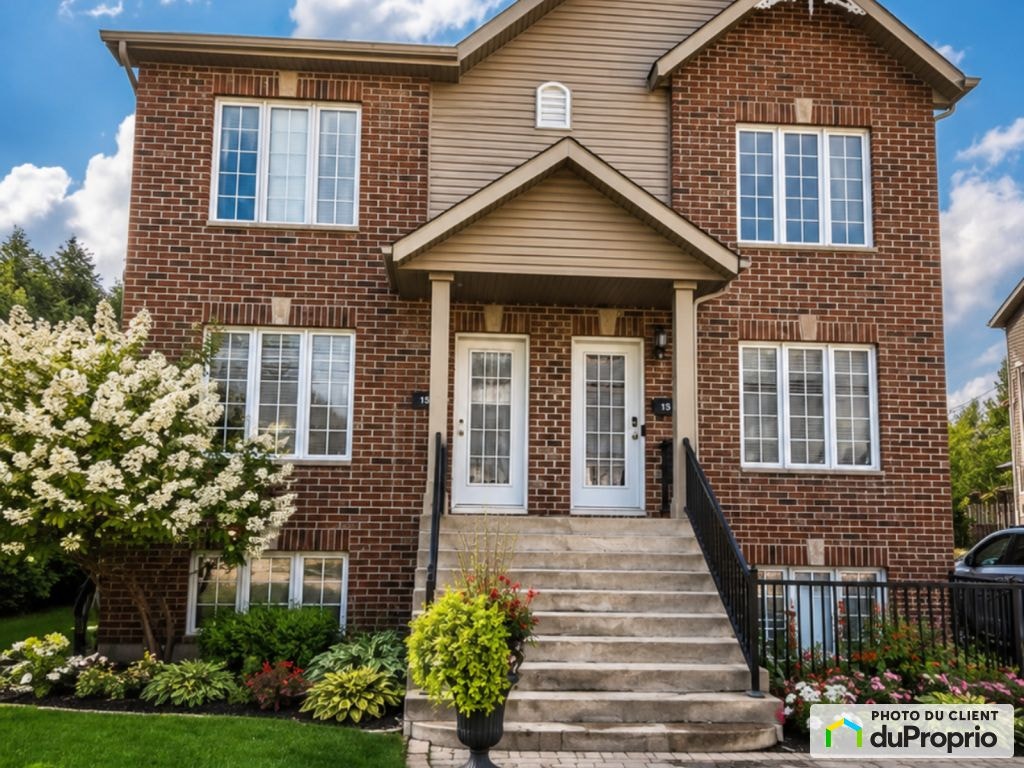 $1,055,555 - Triplex for sale in Blainville — photo 1