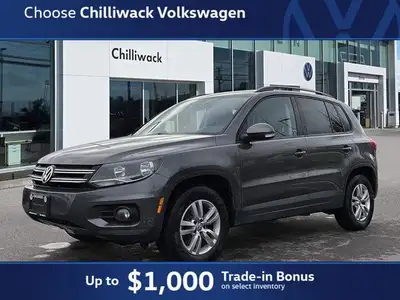Only 129,731 Miles! This Volkswagen Tiguan boasts a Intercooled Turbo Premium Unleaded I-4 2.0 L/121...