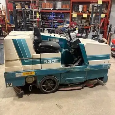 2010 TENNANT S30E Industrial Cleaning Machine Hours: 1,723 FOB: AB-Alberta Delivery available Our pr...