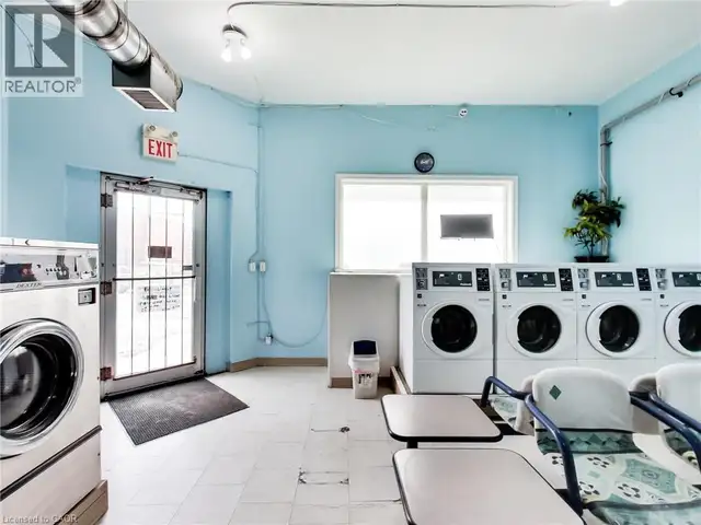 443 WENTWORTH Street N Hamilton, Ontario in Commercial & Office Space for Sale in Mississauga / Peel Region - Image 11