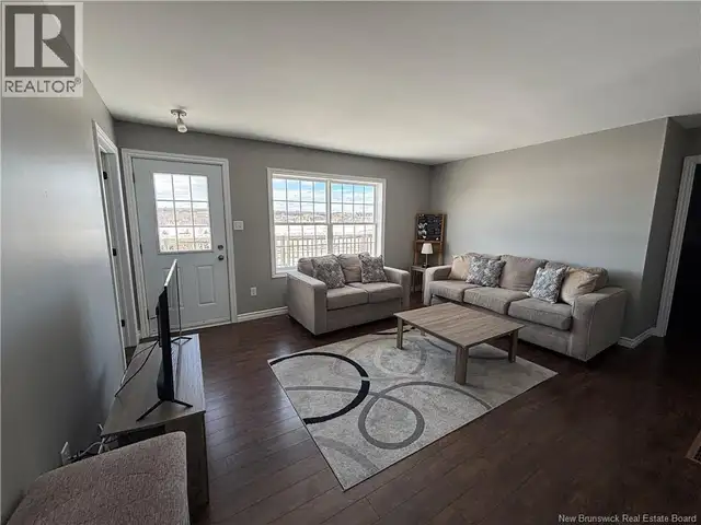 4506 Hwy 102 Upper Kingsclear, New Brunswick in Houses for Sale in Fredericton - Image 7