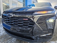 AMVIC Licensed Dealer STOCK # 77021439 AMVIC LICENSED DEALER The 2026 Chevrolet Trax 1RS FWD combine... (image 2)