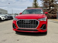 The Audi Q3 combines the brand’s signature sophisticated design with a versatile, urban-friendly foo... (image 3)