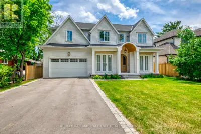 2450 REBECCA STREET Oakville (BR Bronte), Ontario