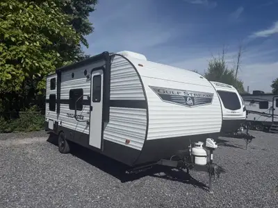 2022 Ameri-Lite Gulfstream 197BH 2022 Gulfstream Ameri-Lite 197BH Lightweight Family Bunkhouse Ready...