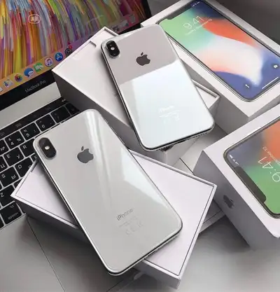 Apple iPhone X & iPhone SE 2 – Open Box, View more