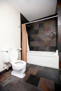 $825/Bedroom in a 4-Bedroom Home!! Looking for affordable, comfortable, and convenient student housi... (image 6)