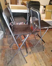 Price drop- Patio folding bar stools