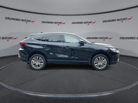 This Toyota Venza has a dependable Gas/Electric 4cyl 2.5L engine powering this Variable transmission... (image 8)