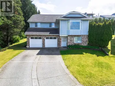 Welcome to this lovely 4-bedroom, 3-bathroom home (with the potential to add 2 or 3 more bedrooms),...