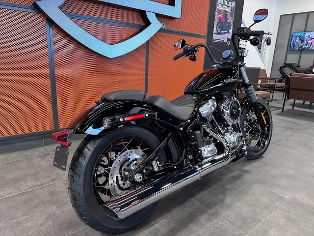 2026 Harley-Davidson Street Bob in Street, Cruisers & Choppers in Grande Prairie - Image 10