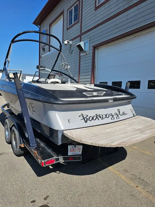 2006 Tige Boats TIGE 24EV SURF BOAT 241 Hours FINANCING AVAILABL in Powerboats & Motorboats in Calgary - Image 8