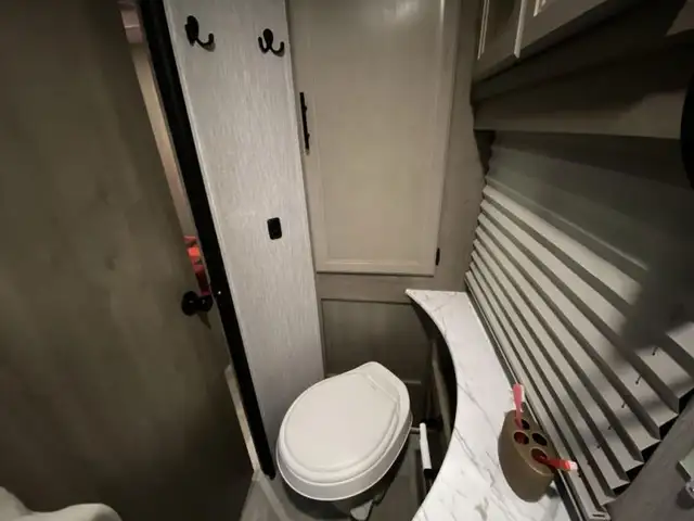 2023 Coachmen RV Freelander 29KB in RVs & Motorhomes in Dawson Creek - Image 14