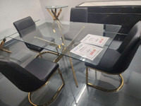 Econoplus Signature! Table vitré avec 4 chaises Financement 0%