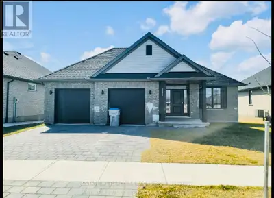 Rare , Stunning and Luxurious! Premium lot with 60 feet wide and 136 ft deep lot 4 bedroom in highly...