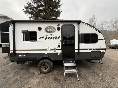 Welcome to Rock Island RV FULL WEBSITE LINK ----- https://forestriverinc.com/rvs/r-pod/RP-194/11750T...