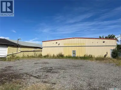 Excellent opportunity to acquire an industrial property on approximately 0.574 acres in Moose Jaw. L...