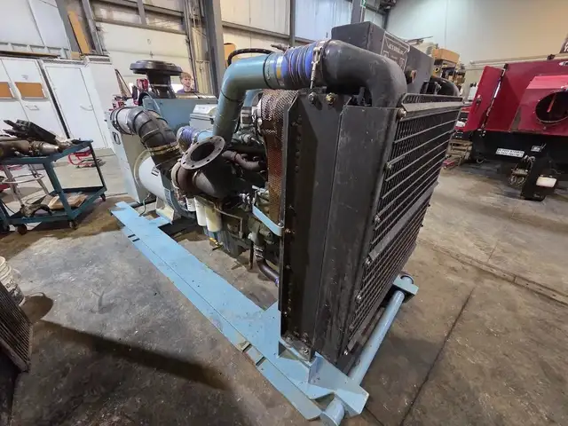 2008 Detroit 12.7L Generator Set in Heavy Equipment in Edmonton - Image 7