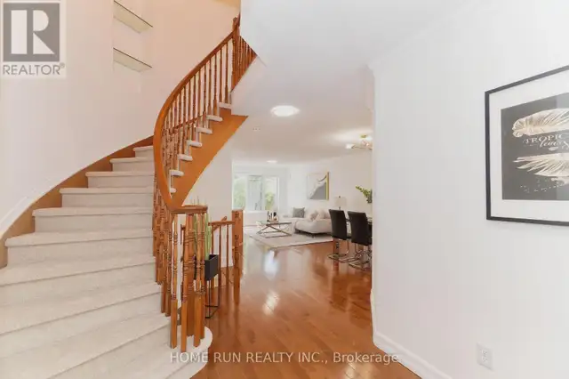 45 SCAMPTON DRIVE Ottawa, Ontario in Houses for Sale in Ottawa - Image 4