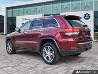 This Jeep Grand Cherokee WK boasts a Regular Unleaded V-6 3.6 L/220 engine powering this Automatic t... (image 3)