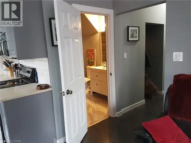 114 CHURCH Street Waterloo, Ontario in Houses for Sale in Kitchener / Waterloo - Image 18