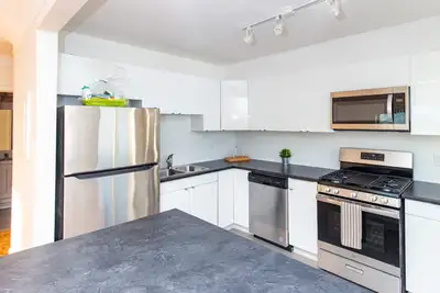 1 BEDROOM AVAILABLE AUGUST 1ST!