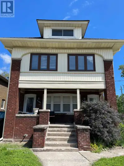 $1,650.00 ALL INCLUSIVE> Newly renovated Loft apartment for Lease. This 3rd floor 2 bedroom, 1 bathr...