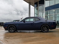 Welcome to 400 Chrysler Dodge Jeep Ram. Unleash pure American muscle with this 2016 Dodge Challenger... (image 4)