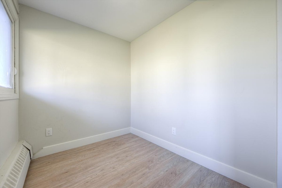 3 Bedroom Apartment for Rent - 86-99 Silver Springs Blvd 5
