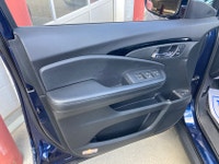 Honda Sensing. Remote Start. Moonroof. Heated Steering. Heated Seats. Back-up Cam. SiriusXM. Bluetoo... (image 5)