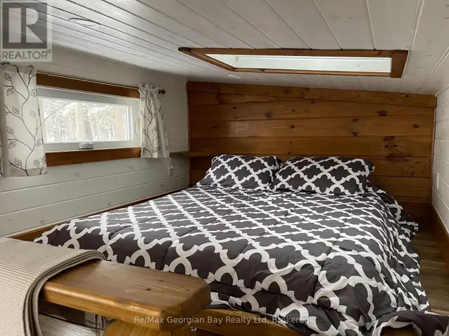 91.5 KING ROAD Tay (Waubaushene), Ontario in Houses for Sale in Barrie - Image 21