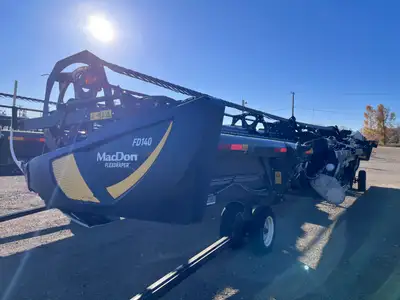 USED 2020 Macdon FD140 Header Unit Located at our Killarney MB location DK Flex Draper w/FM100 Fully...