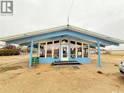 An excellent one-time opportunity to own both the land and building for your very own fast-food outl...