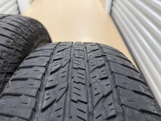 225/65 R17 All-season Tires Yokohama Geolandar in Tires & Rims in Mississauga / Peel Region - Image 3