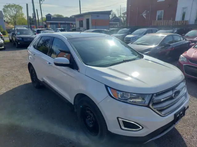 2017 Ford Edge Titanium525767157587660801