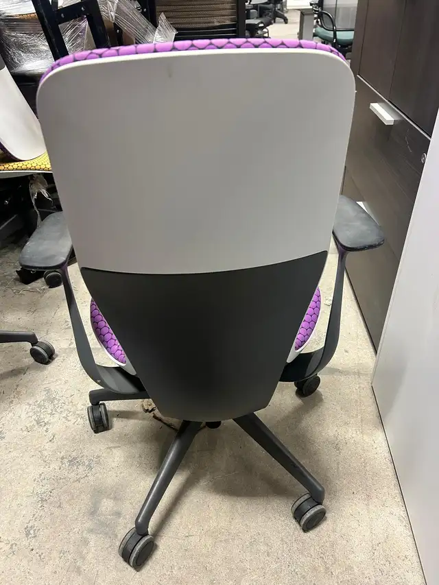 Steelcase Silq Chair-Krug Leather Chair!62863270826882121