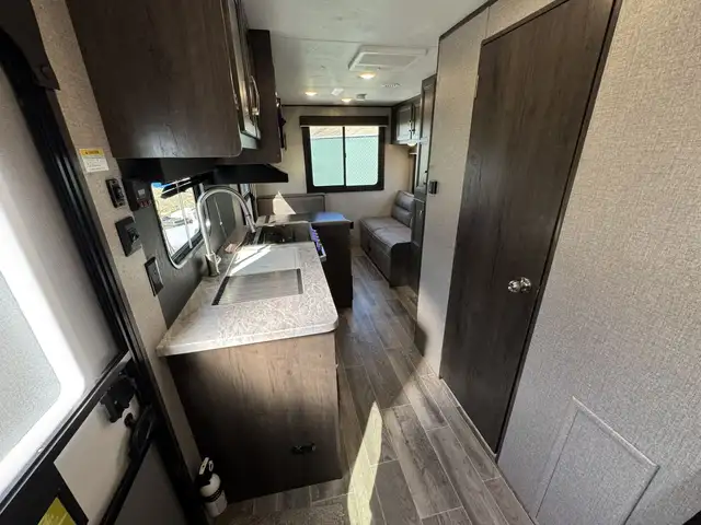 2021 ,Jay Flight,Jayco 212QB in Travel Trailers & Campers in Kamloops - Image 4