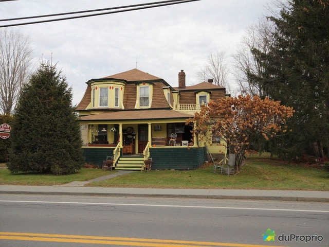 $429,000 - 2 Storey for sale in Ayer's Cliff — photo 1