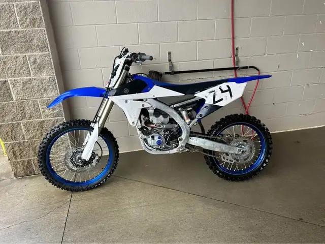 2018 YAMAHA YZ250F-BLUE! in Dirt Bikes & Motocross in Edmonton - Image 7