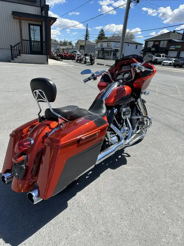 2018 Harley-Davidson FLTRXSE Road Glide CVO / 117 Cubic in in Street, Cruisers & Choppers in Ottawa - Image 3