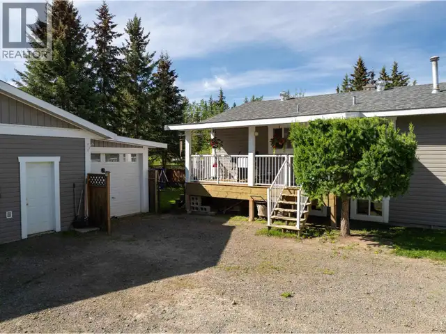 5665 HORSE LAKE ROAD 100 Mile House, British Columbia in Houses for Sale in 100 Mile House - Image 10