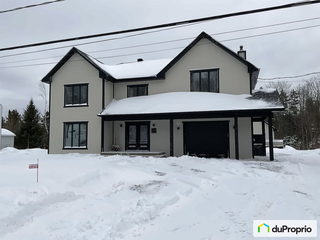 $995,000 - Intergenerational for sale in Ste-Catherine-de-la-JC — photo 1