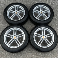 2021 Porsche Macan GTS 19" Original Rims And Winter Tires City of Toronto Toronto (GTA) Preview