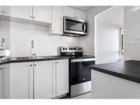 Virtual Open House: Saturday 10am-5pm; Sunday 10 pm-5pm. Villa Vista Apartments are part of a quiet,... (image 5)