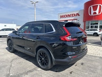 Imagine every journey, whether a daily commute or a weekend getaway, elevated in the 2024 Honda CR-V... (image 6)
