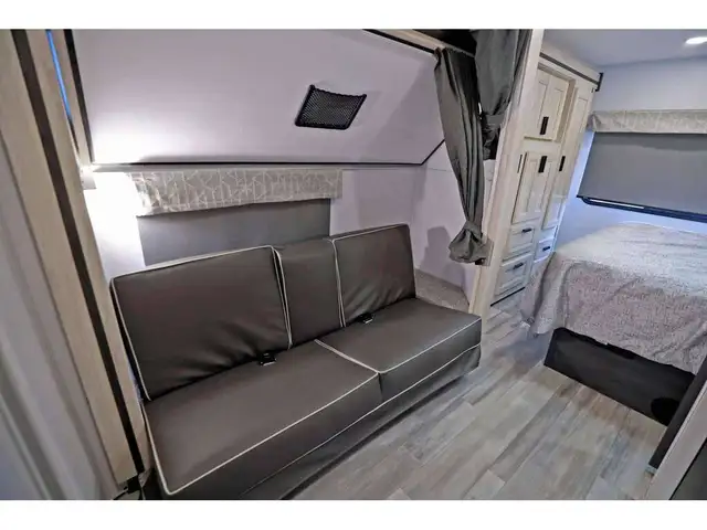 2024 Forest River Sunseeker 3250 2 extension 2024 + lit superpos in RVs & Motorhomes in Laval / North Shore - Image 23