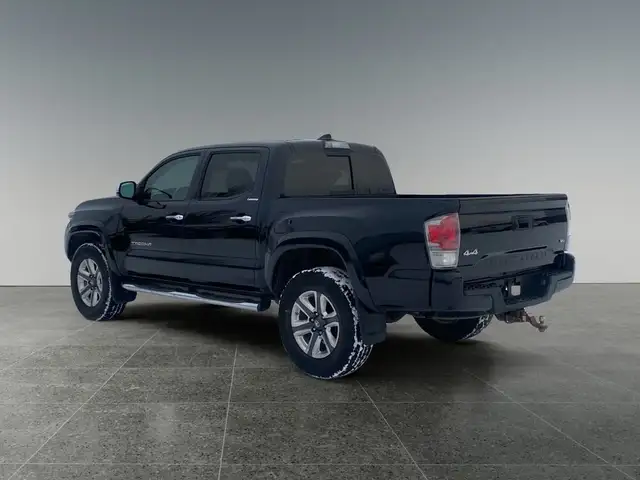 2018 Toyota Tacoma 4x4 Double Cab V6 Auto TRD Off Road in Cars & Trucks in Edmonton - Image 5